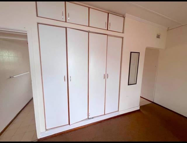 1 BEDROOM PROPERTY TO RENT IN UVONGO BEACH